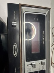 Vintage Zenith Clock Radio Solid State Alarm Circle of Sound Model R472 1970’s