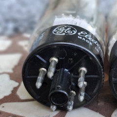 1966 GE 6L6GC Double square Side Getters Tested strong @ 80 using B&K 606