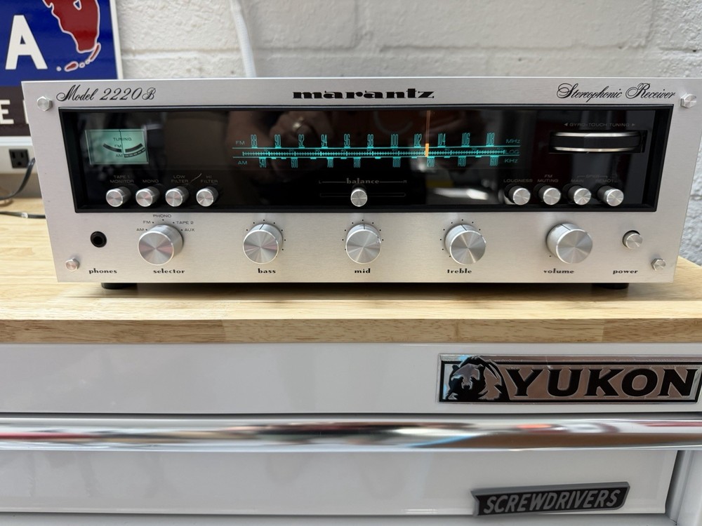 Marantz 2220B NOB Vintage Receiver Tested Working
