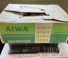Vintage Aiwa WX 220 Stereo Dual Cassette Deck