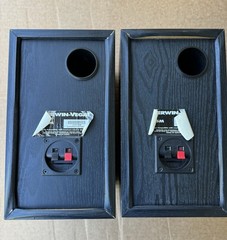 Cerwin-Vega! VE-5M Bookshelf Speakers (Pair) Working Tested See Pictures