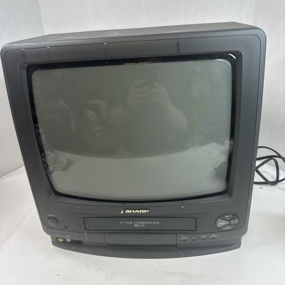 Sharp 90’s Retro CRT 13″ TV VCR VHS Player Combo 13VT-G120 Gamer Gaming TESTED