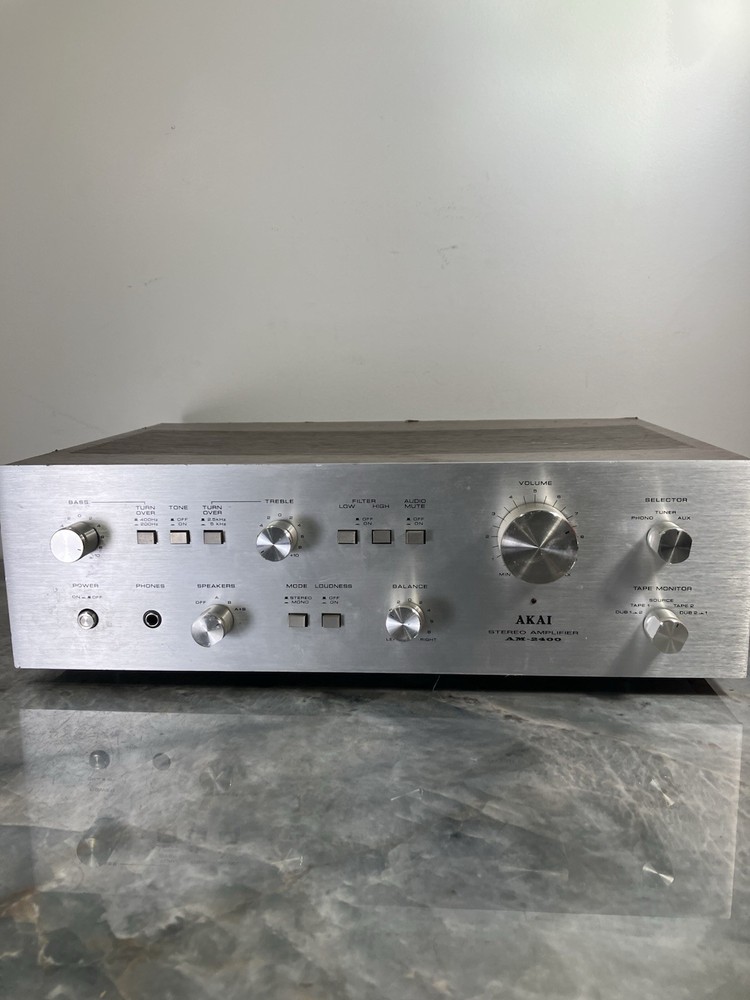AKAI AM-2400 Integrated Amplifier – TESTED