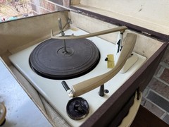 🍊Vintage 1960s Truetone FM/AM Stereo & Record Player | Model 4DC6245 SAVE ME!