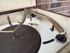 🍊Vintage 1960s Truetone FM/AM Stereo & Record Player | Model 4DC6245 SAVE ME!