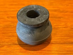 BIC 960 Turntable Parts – Rubber Bushing (1)