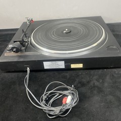Realistic Optimus LAB-1000 Belt Drive Automatic Turntable Works No Lid No Needle