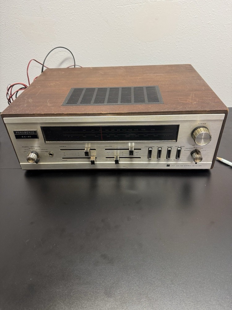Panasonic SA-40 Solid State AM/FM Stereo Receiver Vintage 1970s Wood Case Japan