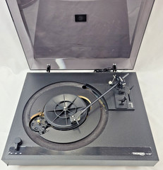 Thorens TD 180 Auto Return Belt Drive Turntable with 33/45/78 Speed PARTS ONLY