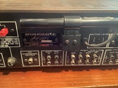 VINTAGE MARANTZ 2235 stereo receiver works well needs back blue lights speakers?