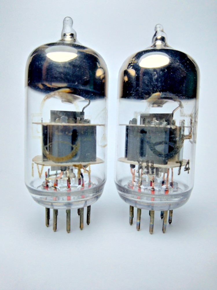 2 pcs NEW 6N23P / ECC88 / 6DJ8 Reflector ’74 SWGP Silver Shields Matched Pair
