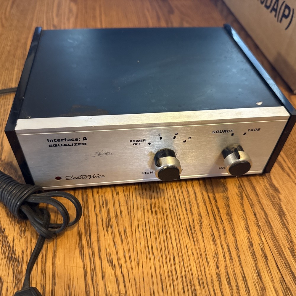 ELECTRO VOICE EV Equalizer INTERFACE A stereo speaker Equalizer