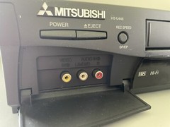 Mitsubishi HS-U446 VCR