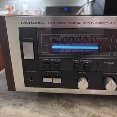 Realistic STA-2600 Digital Synthesized AM/FM Stereo Receiver