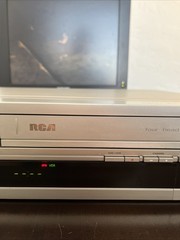 RCA DRC6100N DVD VCR Combo Player VHS Tape Cassette Recorder DVD Tested Working