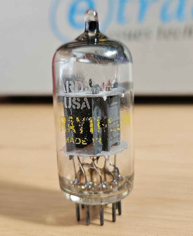 6681 RAYTHEON VINTAGE PREAMP TUBE 12AX7A LAB GRADE (1963) *eTRACER*