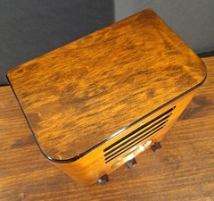 Old Antique Wood Crosley Fiver 517 Vintage Tube Radio -Restored Working Tabletop