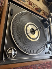 Vintage Magnavox Turntable 1K8821 Record Player Wooden Cabinet Motor Issue