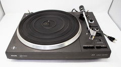 Philips AF-777 Super Electronic Direct Control Belt Drive Vintage Turntable
