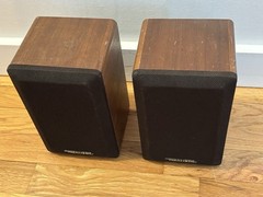 Vintage Realistic Minimus 7W Speakers Cat No 40-2039A Walnut Wood 8 Ohms 40W Max