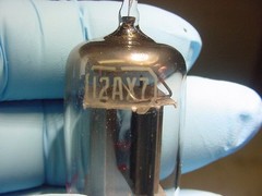 RCA 12AX7 TUBE (circa 1959 square getter TESTED STRONG) ***