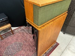 For Sale: Matched Pair of 1986 Klipschorn AK-2 Speakers
