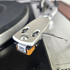 Sansui Belt Drive SR-3030B Turntable. Vintage