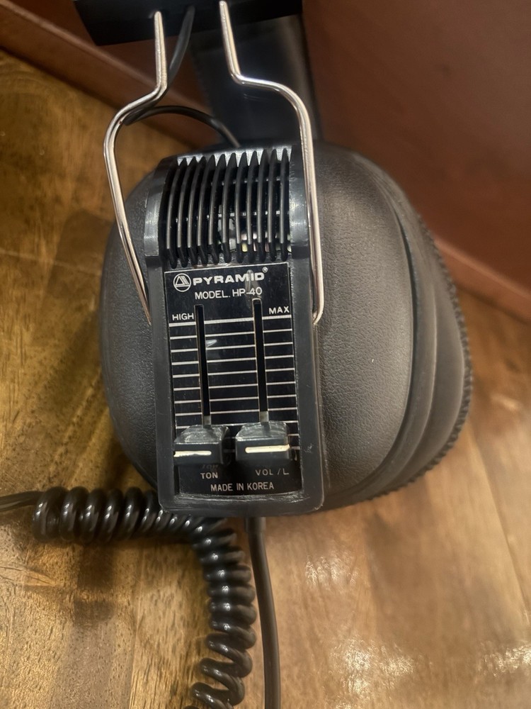 Vintage Pyramid Model HP-40 Headphones Working Condition
