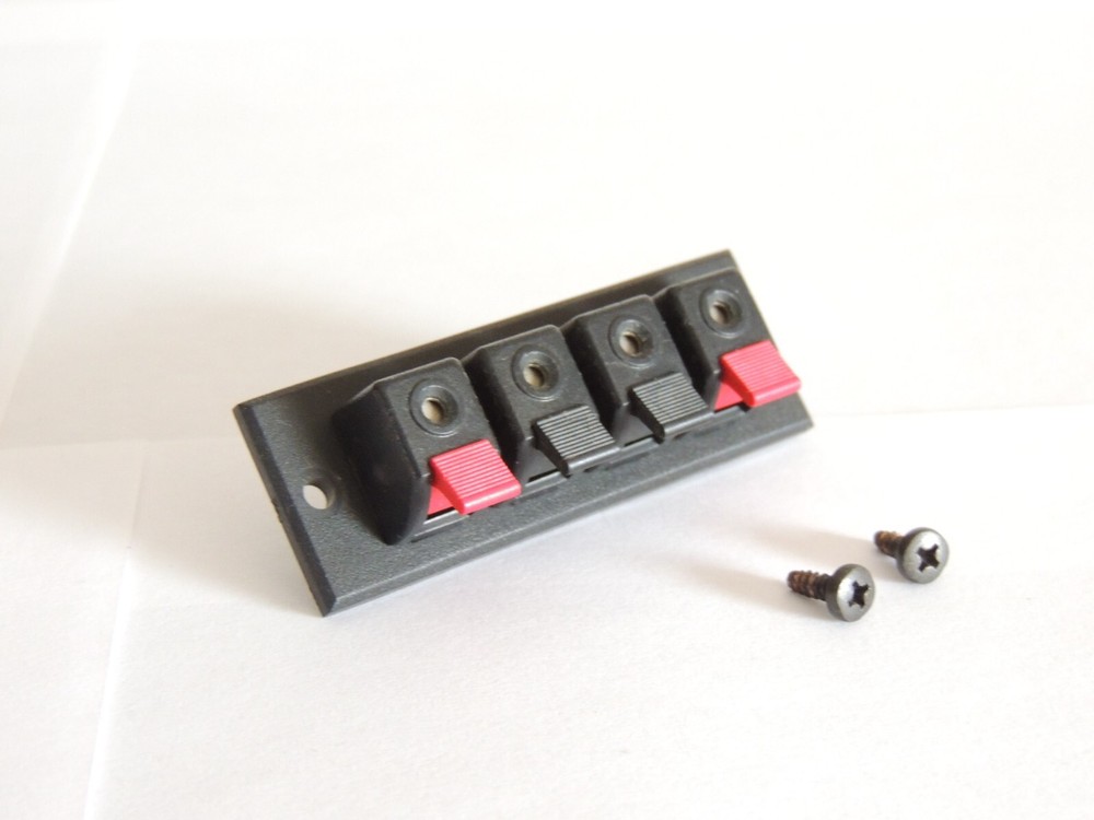 Yamaha CR-820 Speaker Output Terminal LA00194