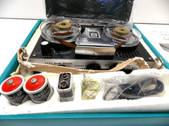 NOS STAR-LITE 4 TRANSISTOR SUPER DELUXE TAPE RECORDER MODEL RT-777