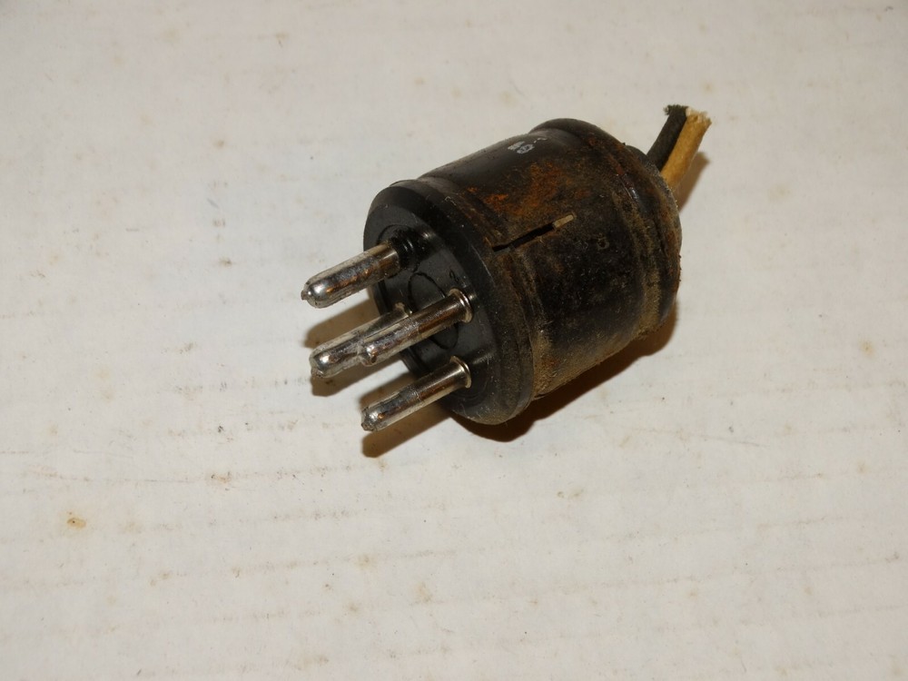 1-Vintage Male Cable Mount Amphenol Plug 4-pin, Leslie Hammond*