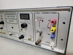 HI-TEK Instruments England Type DT2101 Potentiostat – Unknown – Parts or Repair