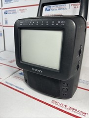 Sony Color Watchman FDT-5BX5 5″ Color CRT TV AM/FM (NO CORD) – WORKS – WARRANTY
