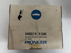 Pioneer KE-7200 Cassette Car Stereo with AM/FM Electronic Tuner