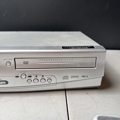Sylvania DVC840F DVD VCR Combo Player Recorder Progressive Scan w/Remote
