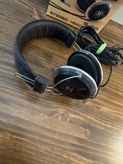 Vintage Sonic S/40 Stereo Headphones Retro Hi-Fi Taiwan Boxed