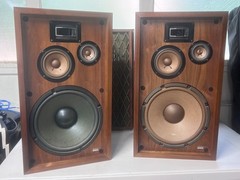 Pioneer CS-77A Speakers Vintage 4-Way Floor Standing Walnut (NICE)