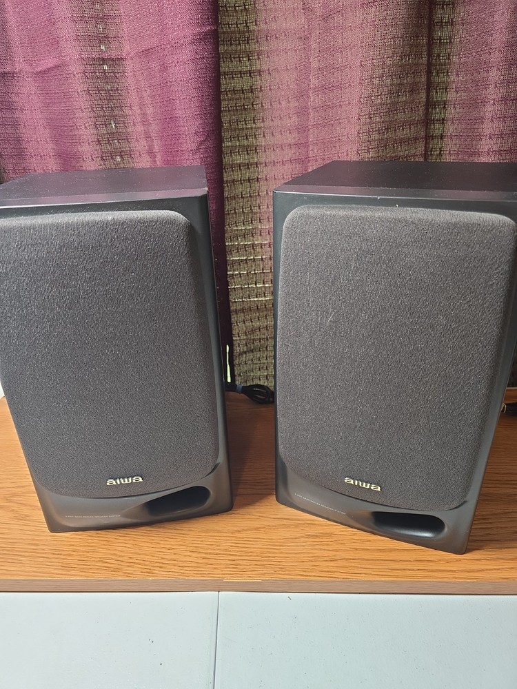 Aiwa USA SX-N3500/3550 40W 3 Way Bass Reflex Speaker System Bookshelf Pair Black