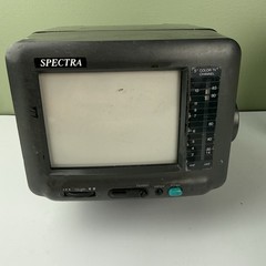 Vtg Spectra 5” Portable Color TV Comes With Battery Adapter No Wall Plug