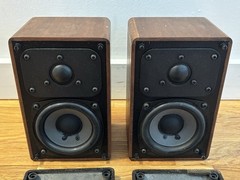 Vintage Realistic Minimus 7W Speakers Cat No 40-2039A Walnut Wood 8 Ohms 40W Max