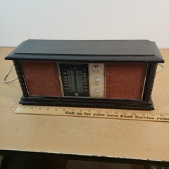 Vintage 1960s RCA Japan 16″ Solid State Wood AM FM Tabletop Radio Pecan WORKS