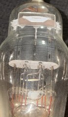 6C8G Sylvania Oak Leaf Bottom Dimpled Foil Getter Black Plates Preamp Tube Rare