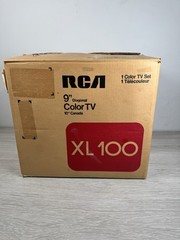 Vintage RCA XL-100 Portable 9″ Color TV EKR295S