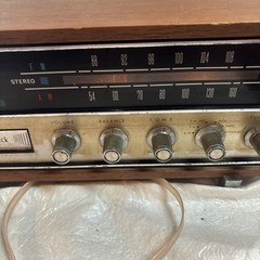 Vintage Peerless Solid State Stereo 8 track Model HSP-25 Am/Fm (Powers On)