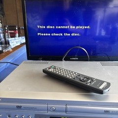 Sony SLV-D300P DVD/VCR Combo Player w/working Remote DVD Won’t Read VHS Works