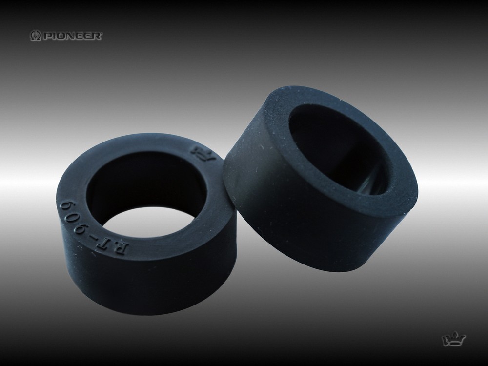 Pioneer RT-909/901 / 1 pair of NEW REPLACEMENT PINCH ROLLER TIRES