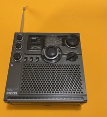 SONY ICF-5900W Portable Multi-Band Radio Receiver Pop-Up Antenna 4E25 Works
