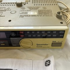 Vintage GE SPACEMAKER AM/FM Radio 7-4230A Under Cabinet Mount w/ Light READ!