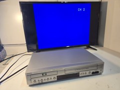 SANYO DVW-7200 VHS/DVD VCR-DVD Combo 4-Head Hi-Fi Progressive Scan