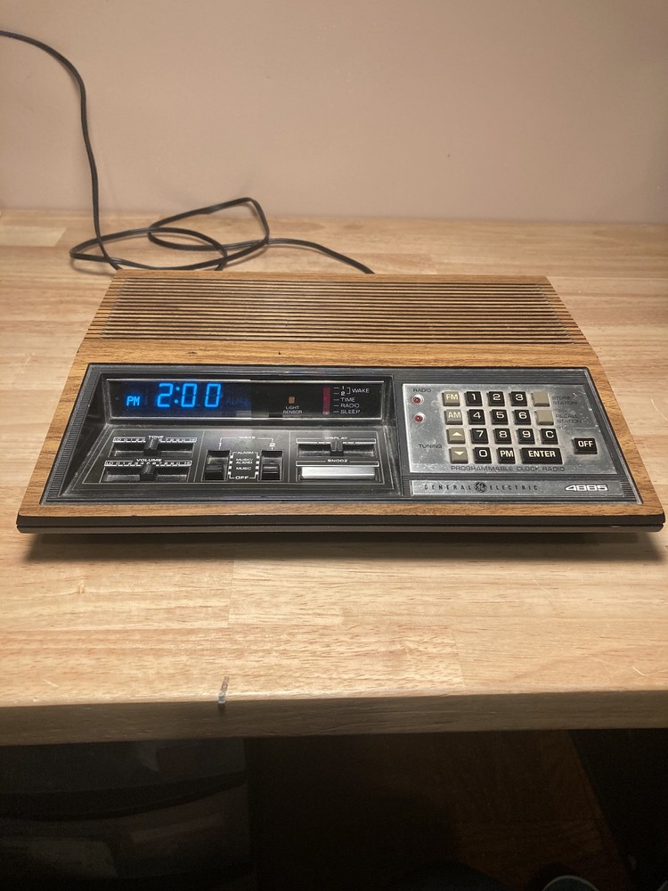 1979 General Electric 7-4885B Programmable Alarm Clock Radio Tested Working